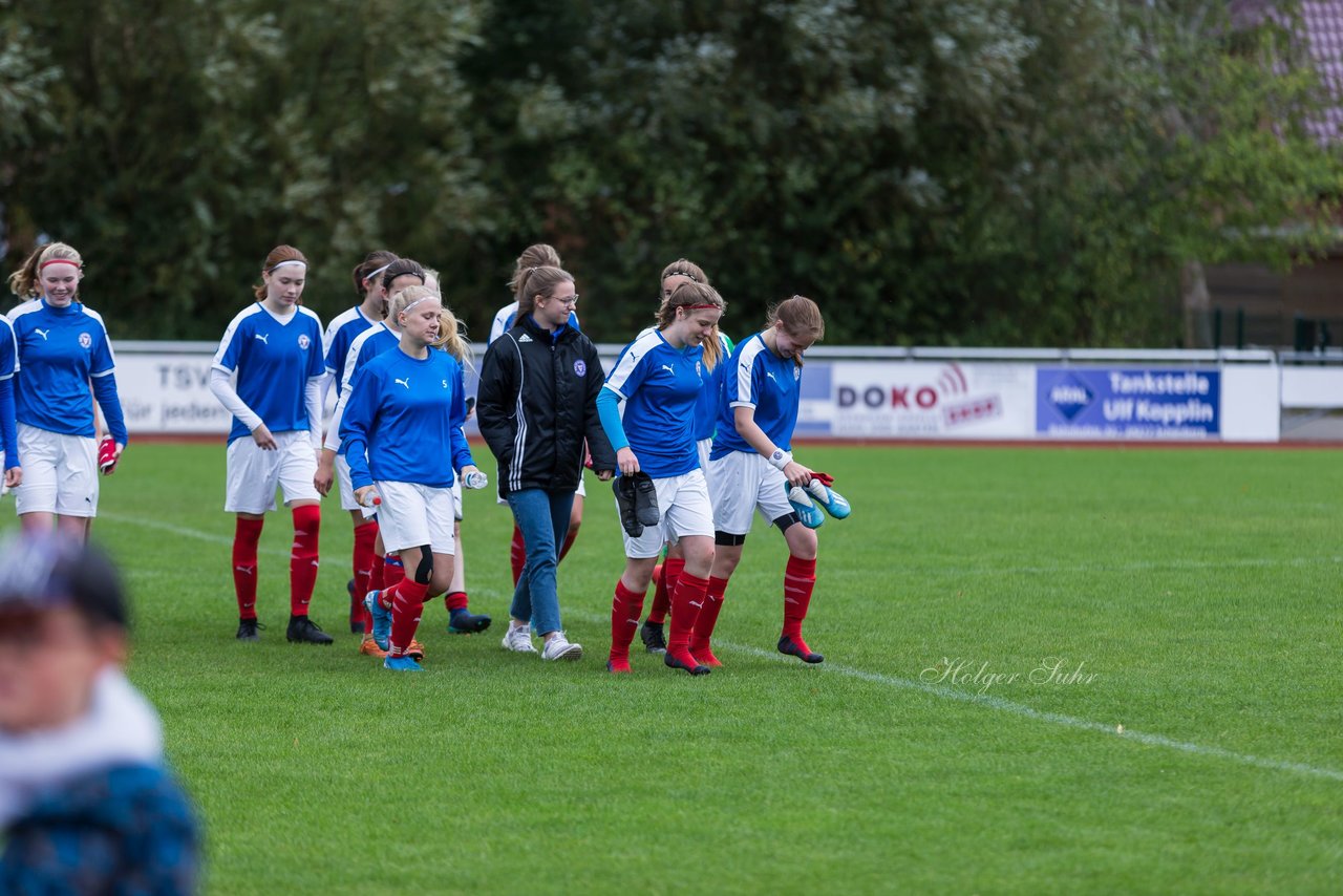 Bild 381 - B-Juniorinnen TSV Schoenberg - Holstein Kiel : Ergebnis: 0:23